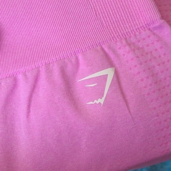 🦄 Gymshark Women's Athletic Shorts in Light Pink Size S - Picture 2 of 2